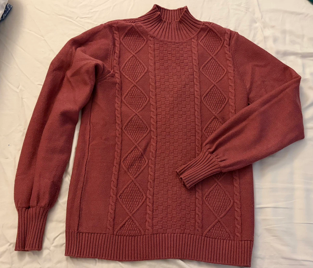Knitwear rosewood color