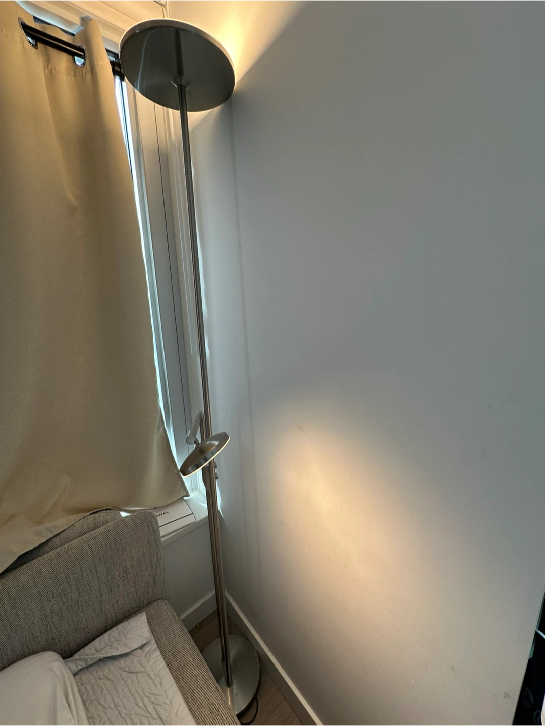 ISJAKT LED Floor Uplighter/Reading Lamp