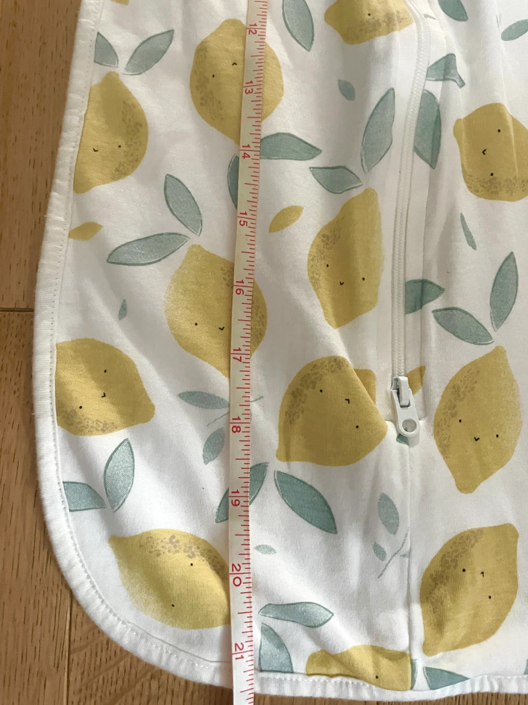 Baby Swaddle - size small - photo 5