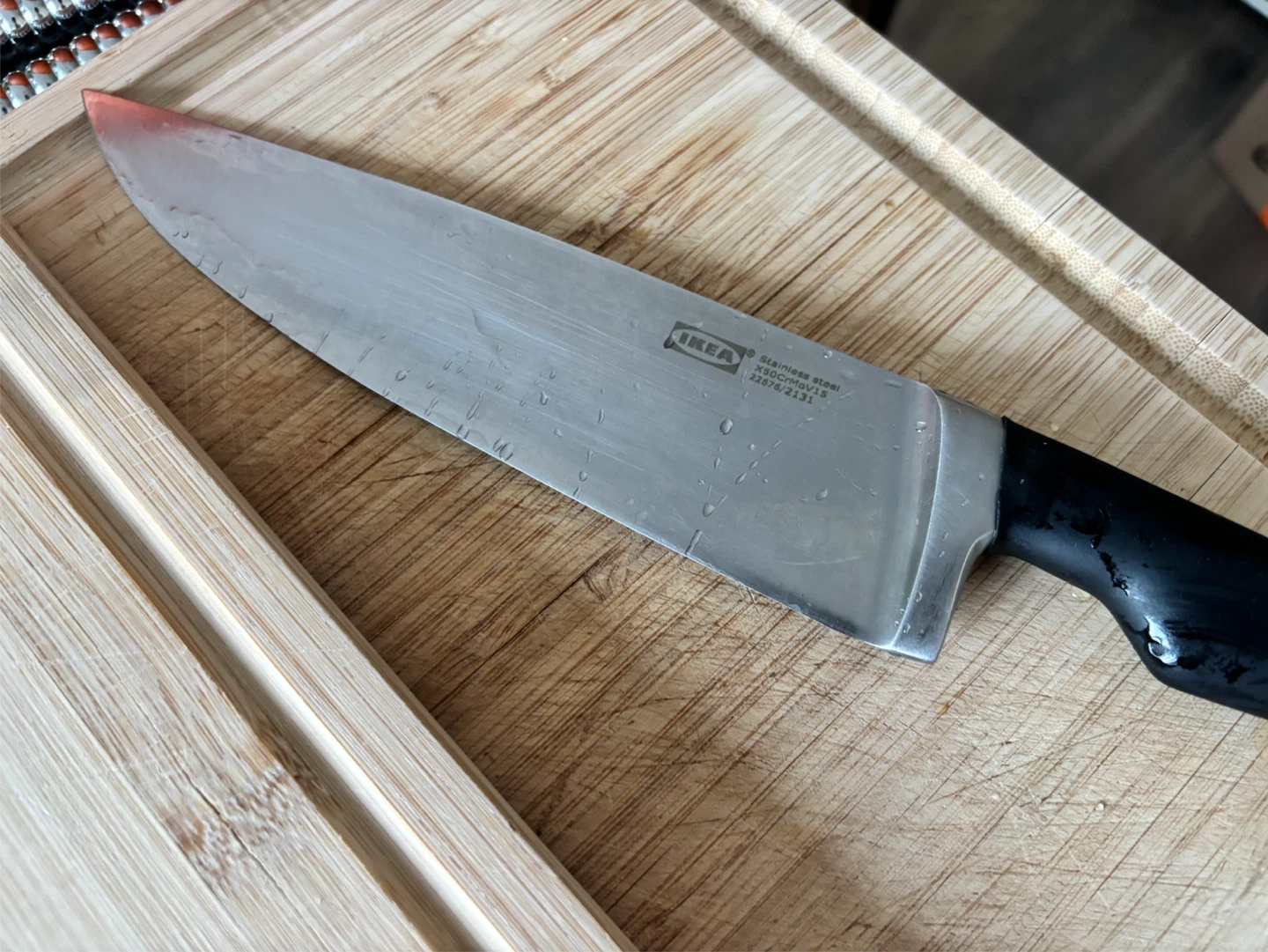 Moving out sale 2 cutting boards & IKEA Knife - photo 3