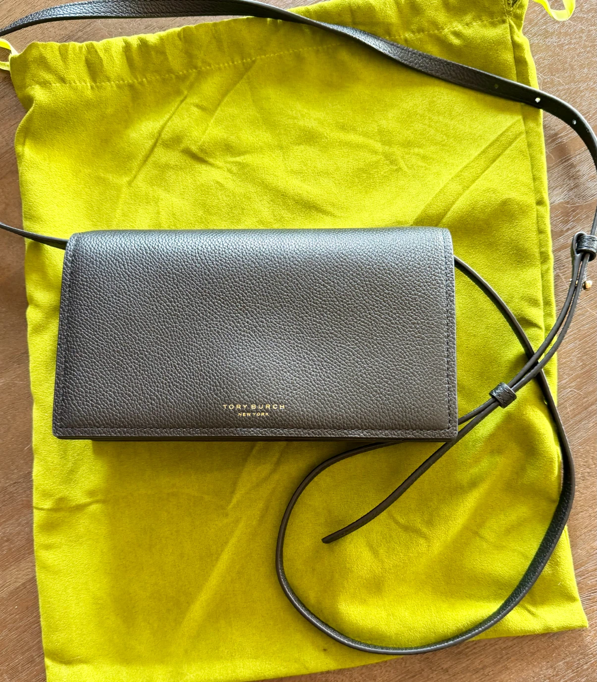 Tory Burch Perry Wallet Crossbody - Retail $345