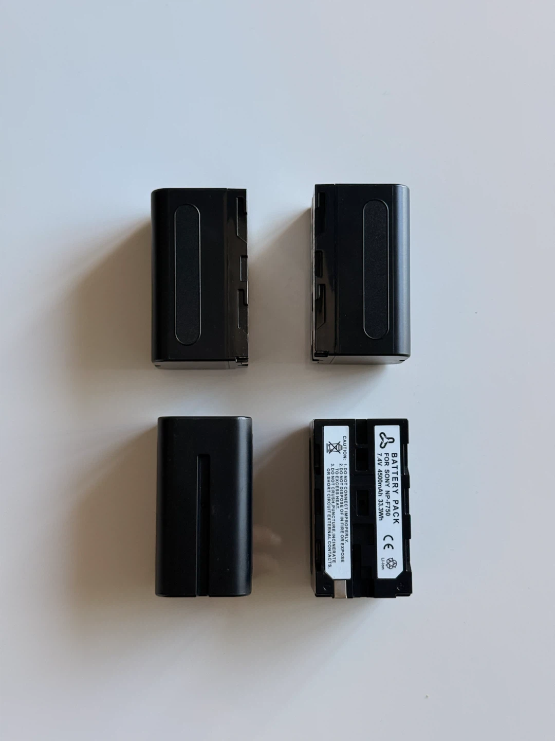Set of 4 NP-F750 Battery Packs