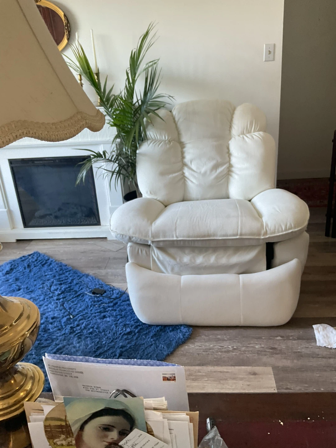 Rocker/recliner with heat and massage features - photo 2