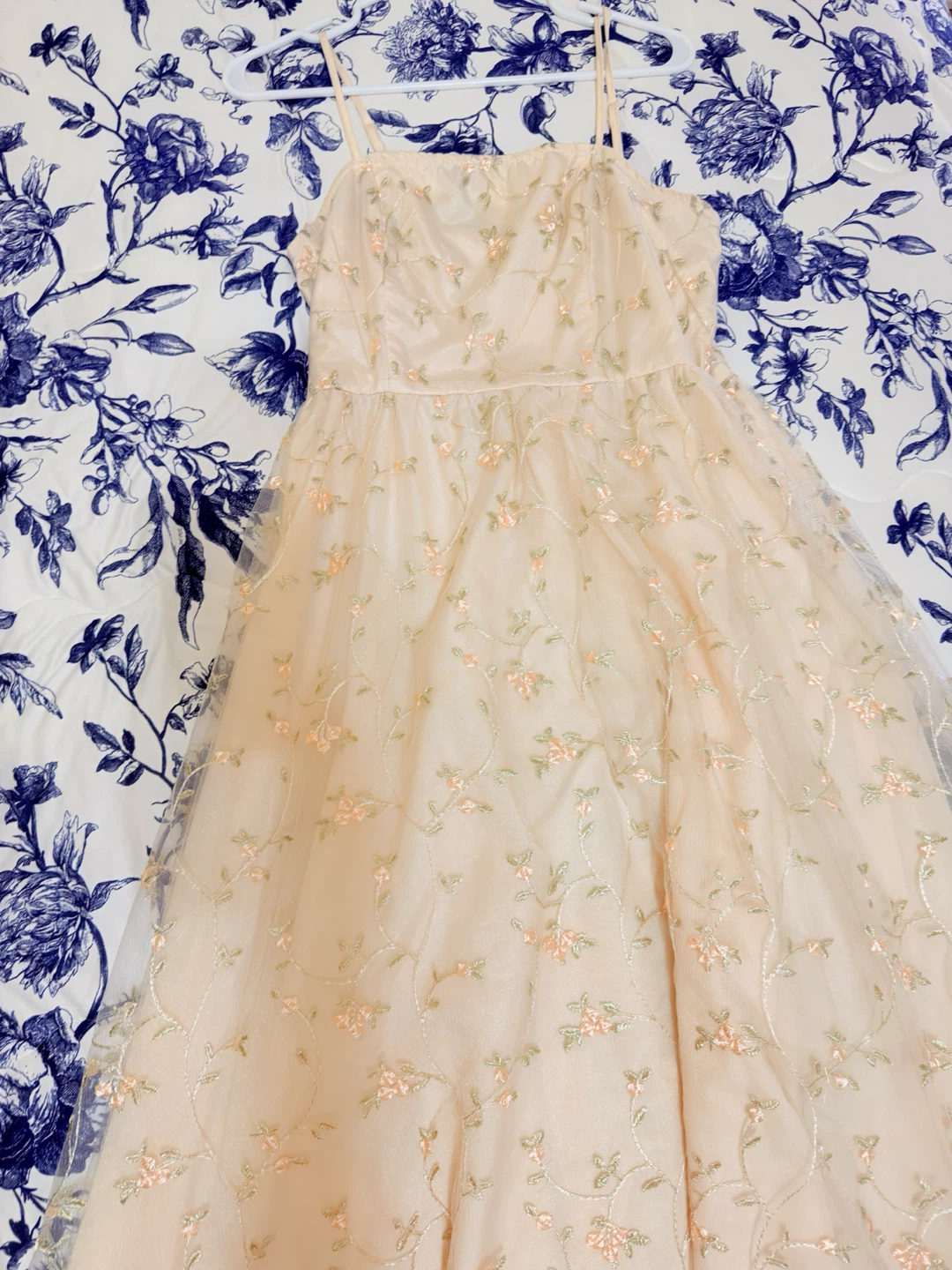 Floral Embroidered Mesh Dress - photo 2