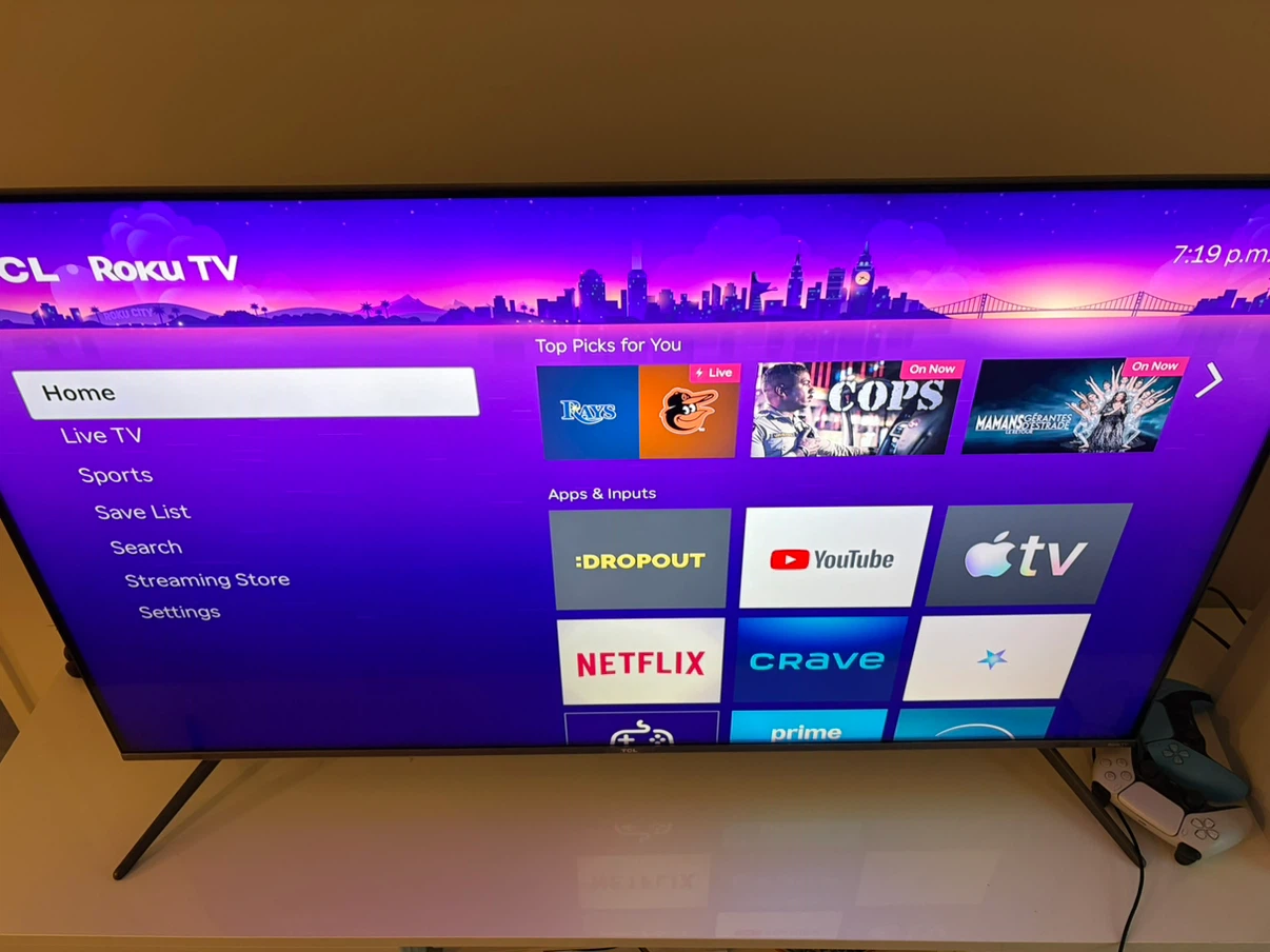 TCL 5-Series 50” QLED (Roku) - photo 2