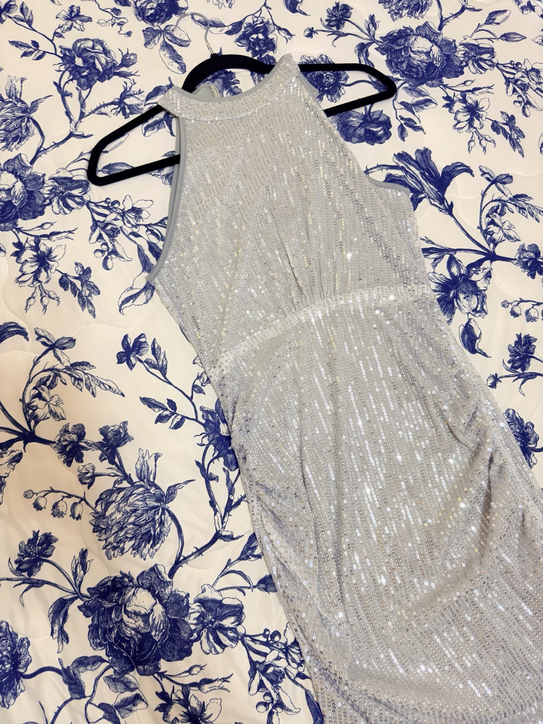 Silver Sequin Halter Dress - photo 4