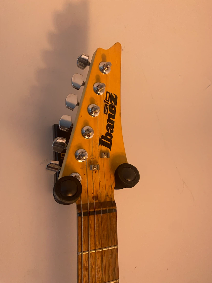 Ibanez Gio Electric Guitar and strap - Red - photo 4
