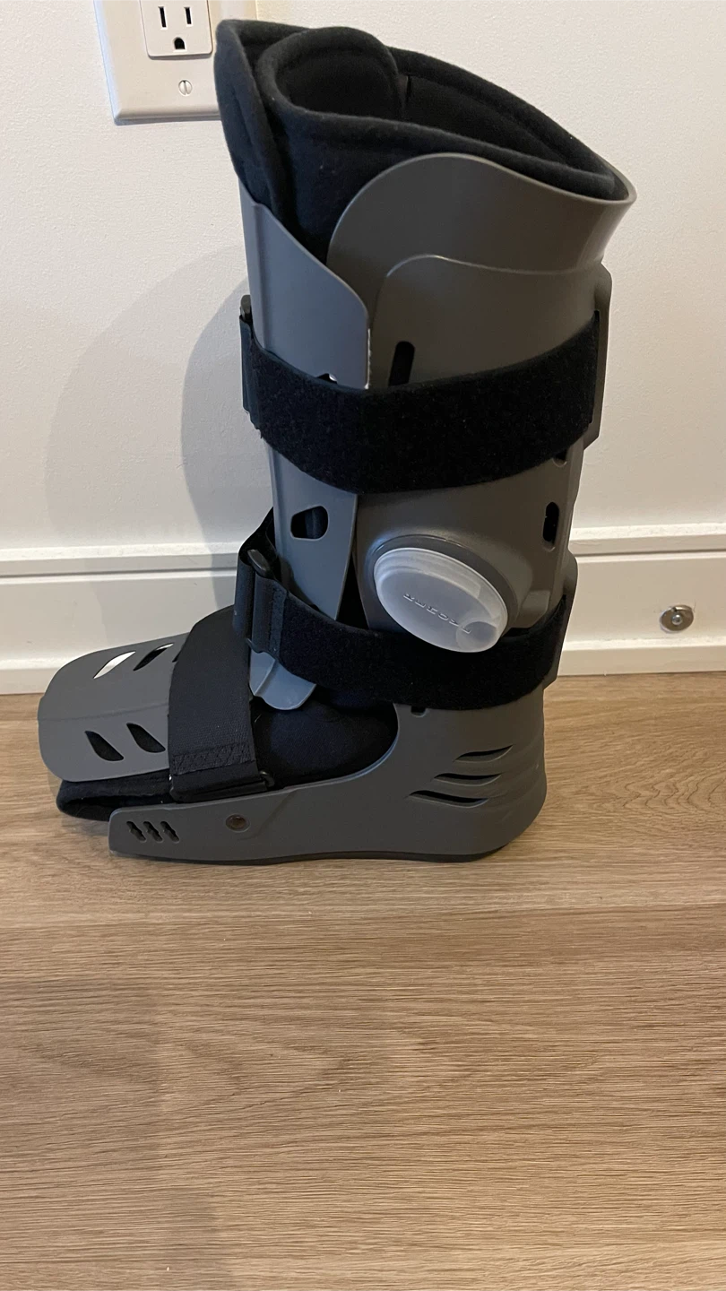 DonJoy Walking Boot