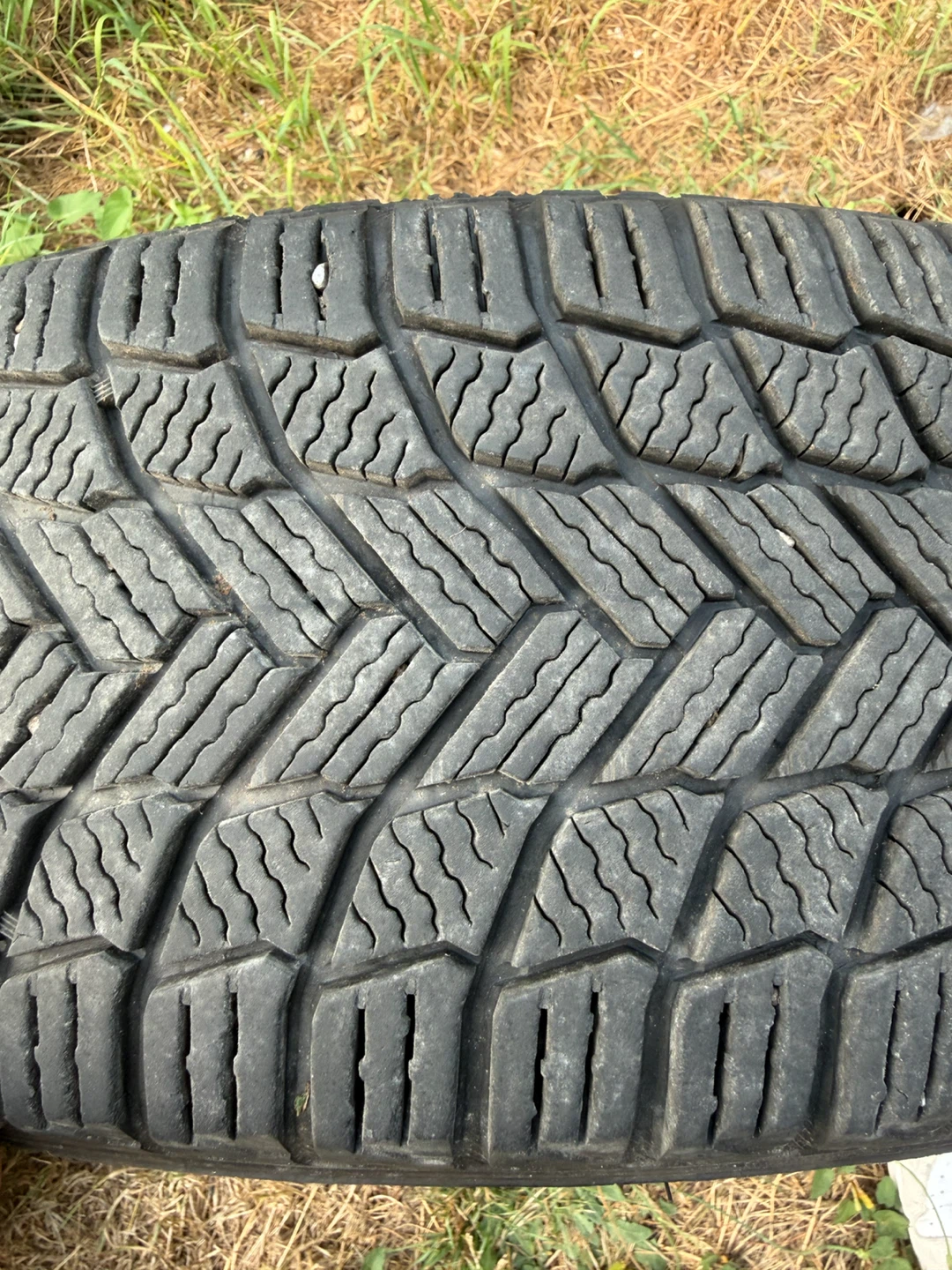 Michelin X-Ice Snow Winter Tire on Rim - 215/60R16 - photo 2