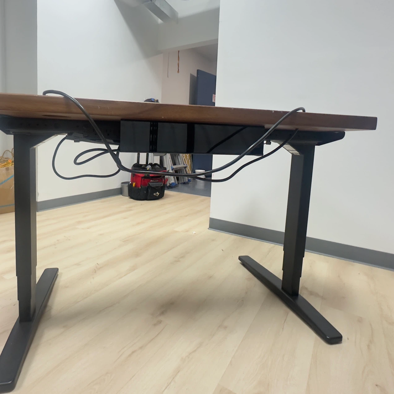 Uplift Desk Standing Desk with Walnut Top - photo 3