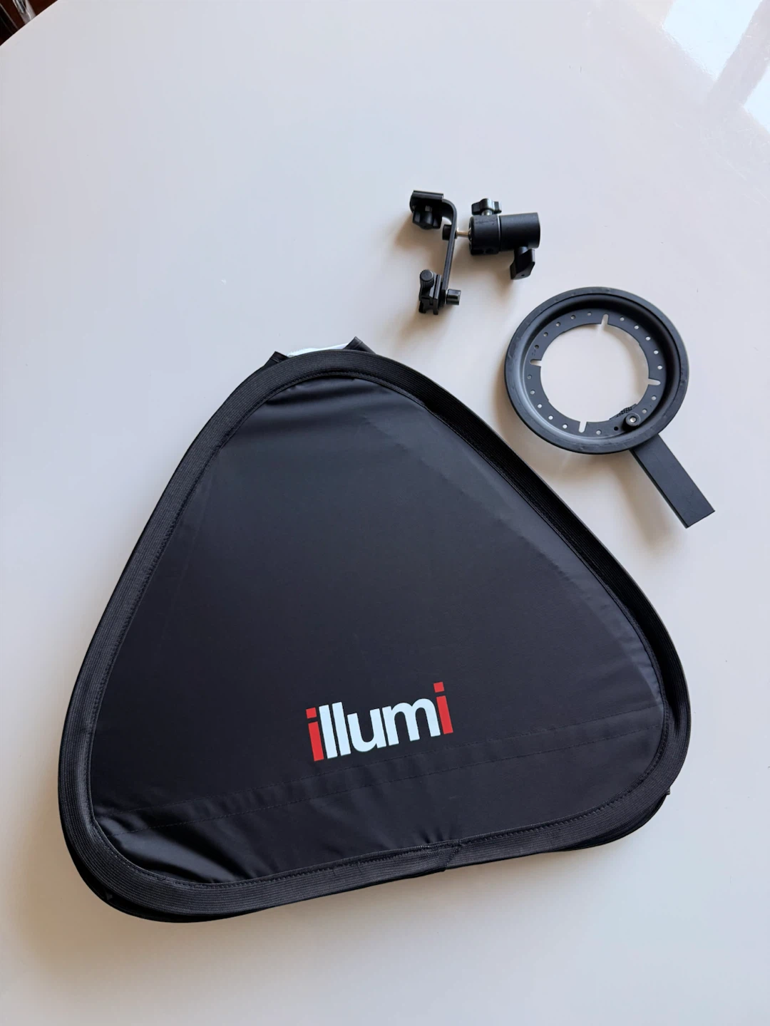 Illumi 15" x 15" Speedlight Collapsible Softbox Kit - photo 2