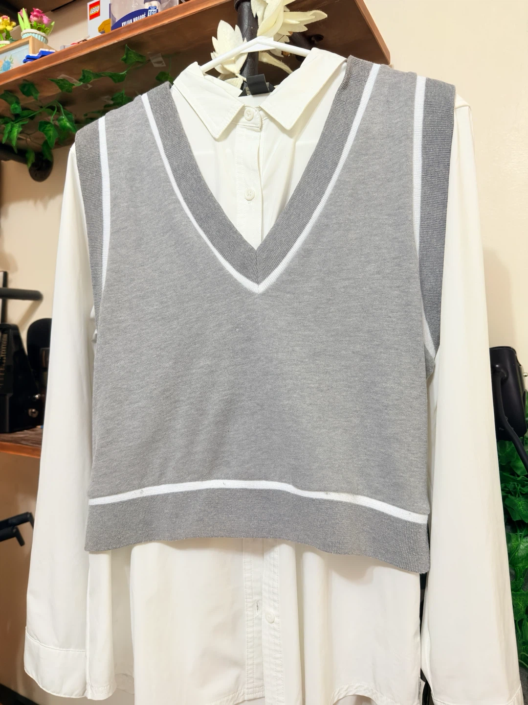Outfit BUNDLE: blouse, vest, skirt - photo 3