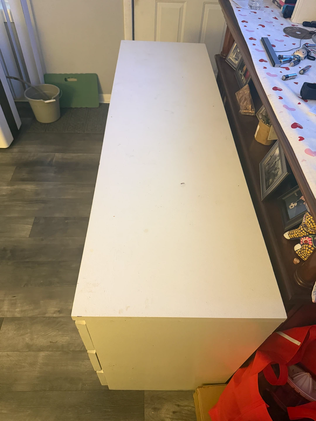 White 6 Drawer Dresser - photo 4