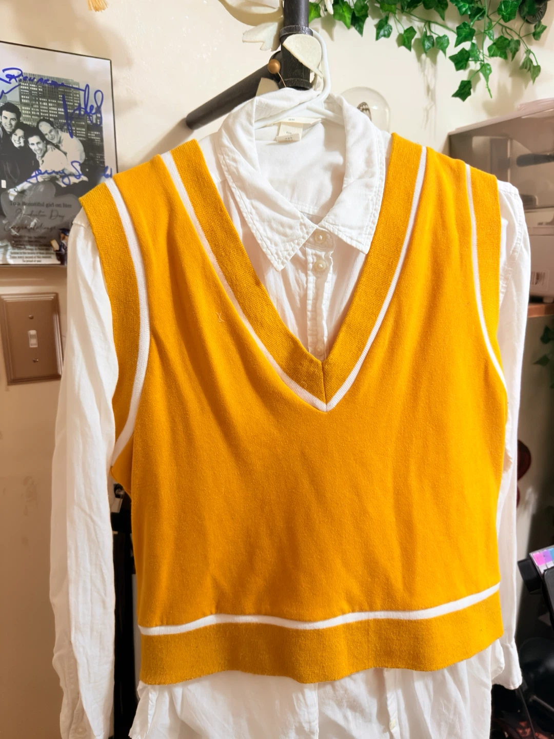 Outfit BUNDLE: blouse, sweater vest, skirt - photo 5