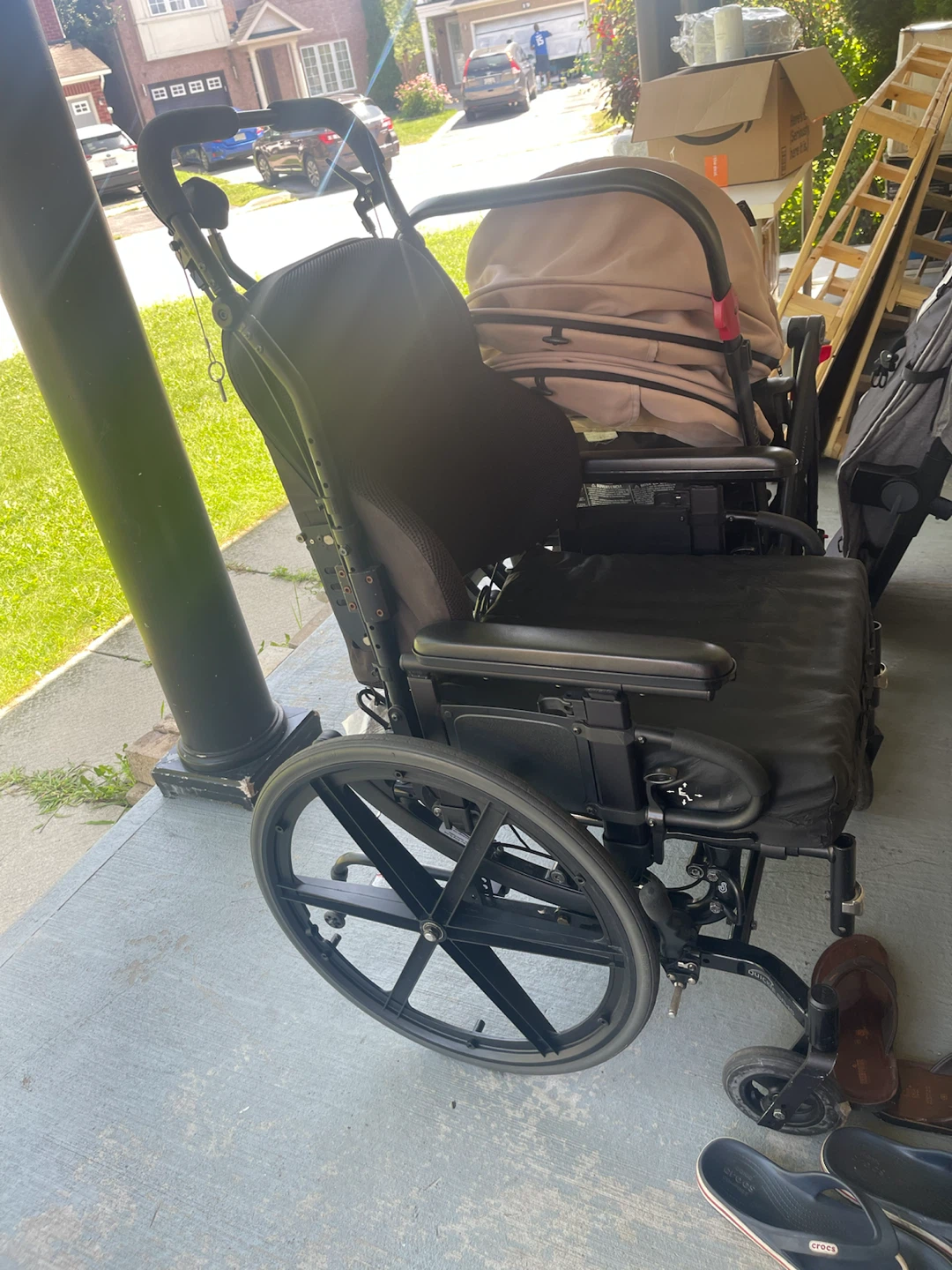 Quickie manual wheelchair without footrest - photo 2