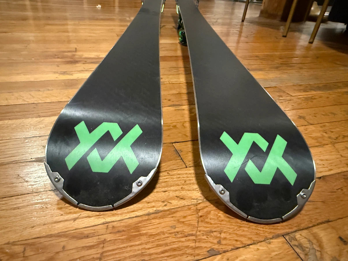PERFECT Volkl RTM 84 Skis (172cm) + Adjustable Marker Bindings - photo 4