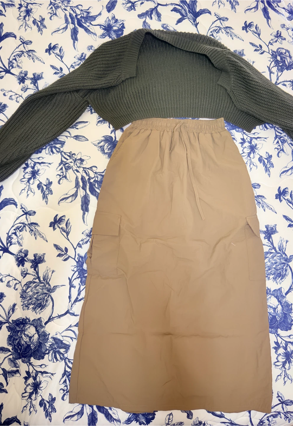 Outfit BUNDLE earthy toned: vest, cardigan, maxi cargo skirt - photo 4
