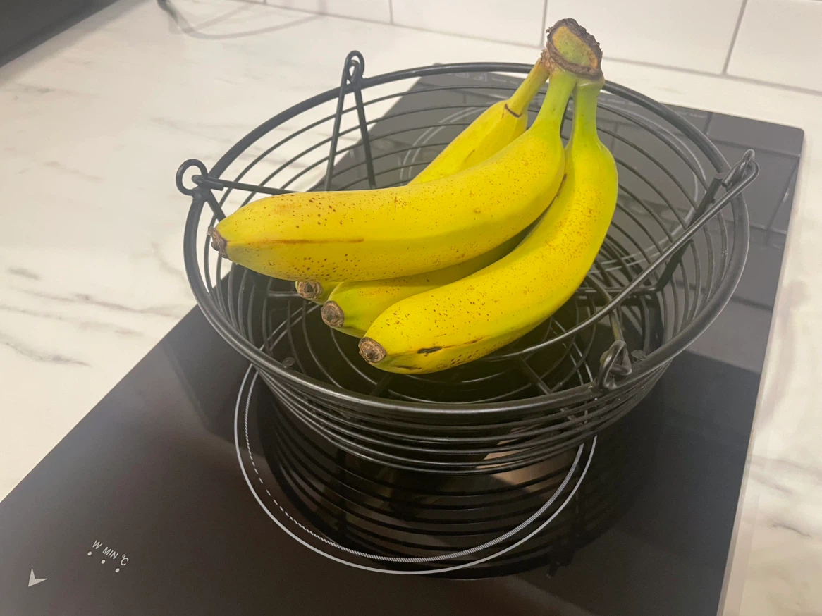 Black Wire Fruit Basket