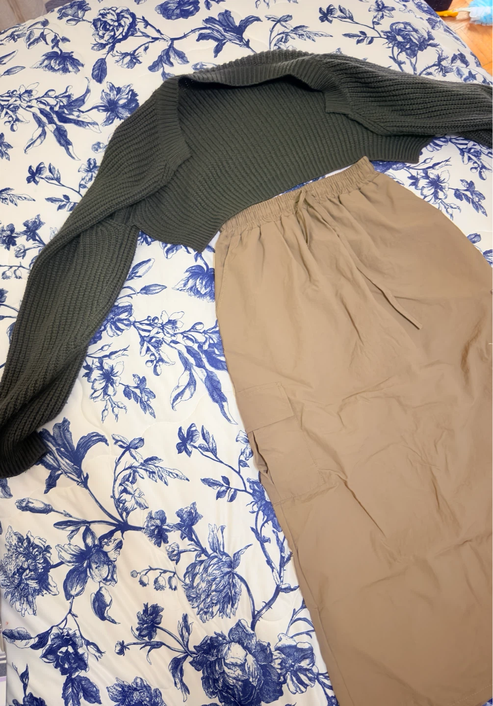 Outfit BUNDLE earthy toned: vest, cardigan, maxi cargo skirt - photo 5
