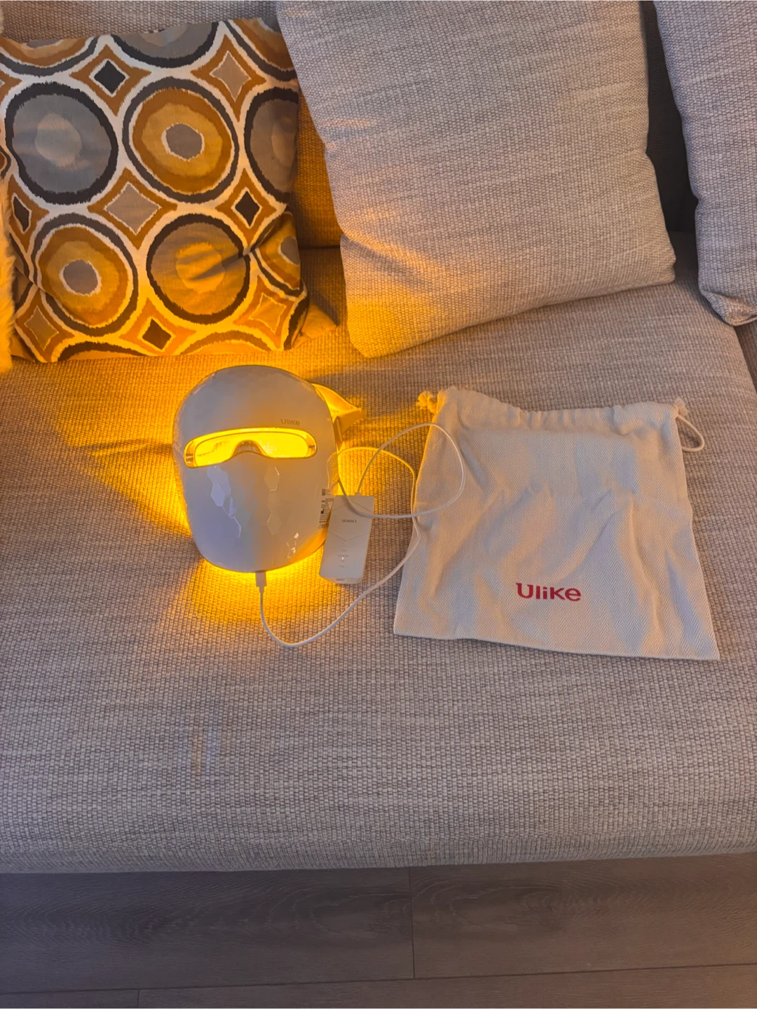 Ulike ReGlow LED Light Therapy Mask - photo 5