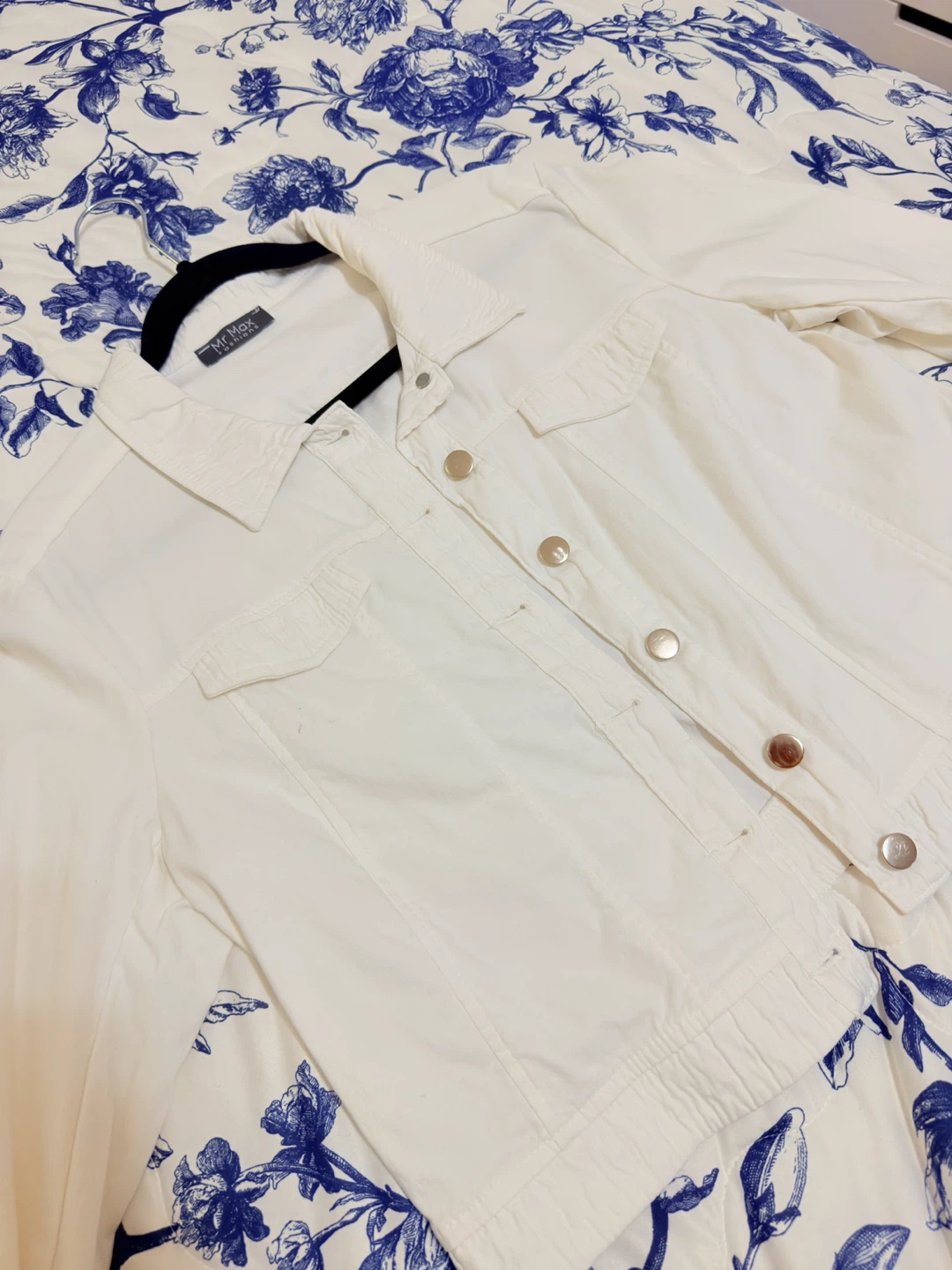 Mr Max Fashions White Cropped Jacket