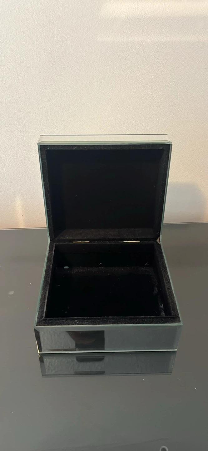 Mirrored Jewelry Box - photo 2