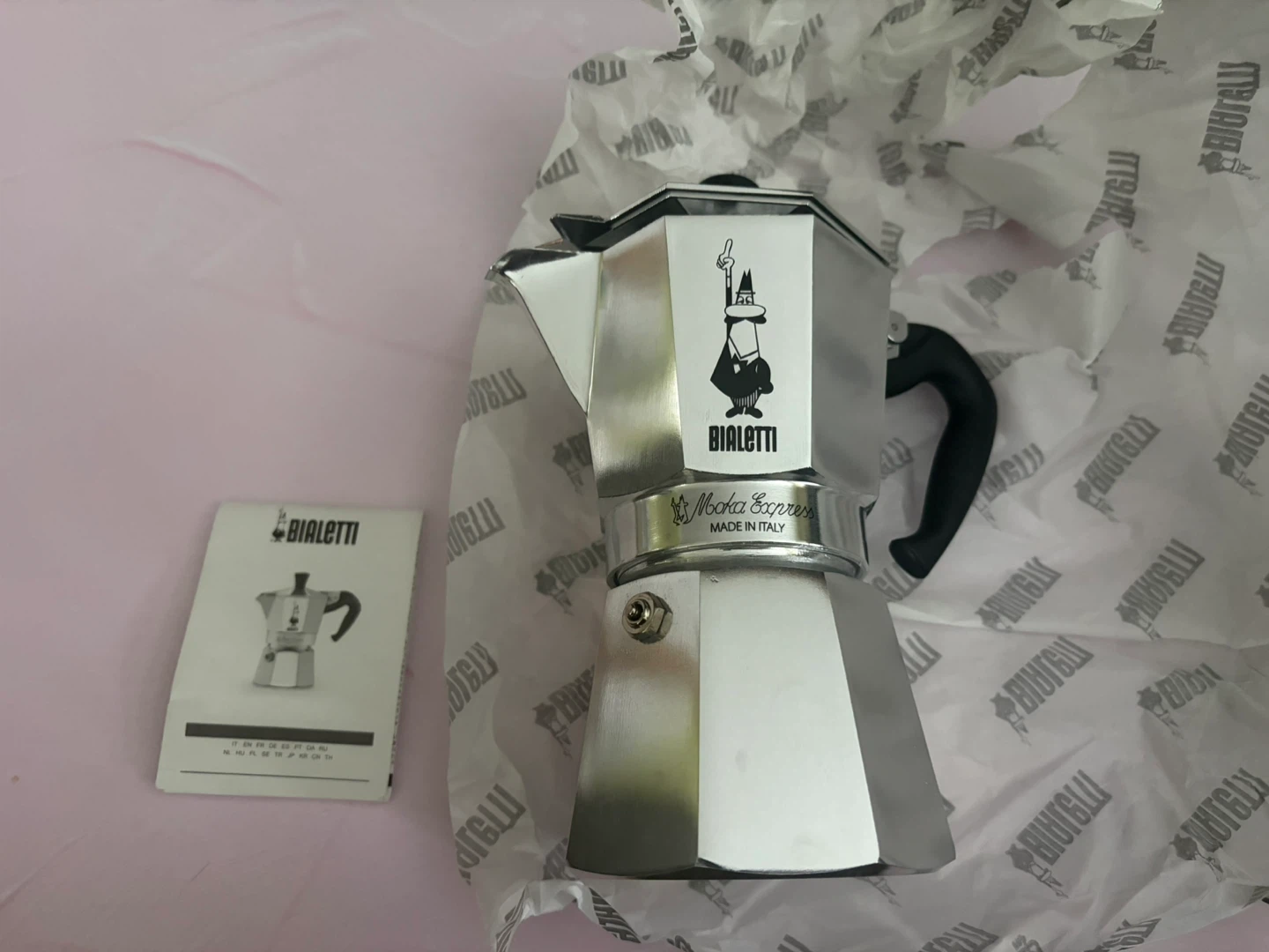 New Bialetti Moka Express 6-cup Stovetop Espresso Maker - photo 5