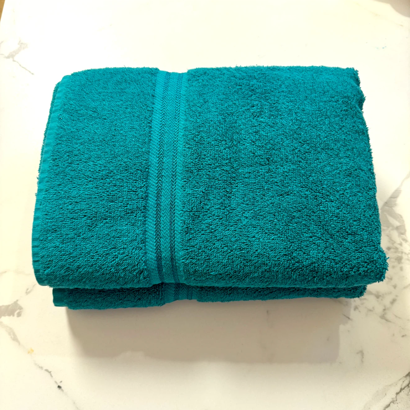Pair teal bath towels - photo 2