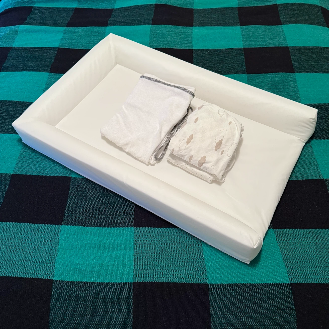 IKEA Vadra baby change table pad - photo 2