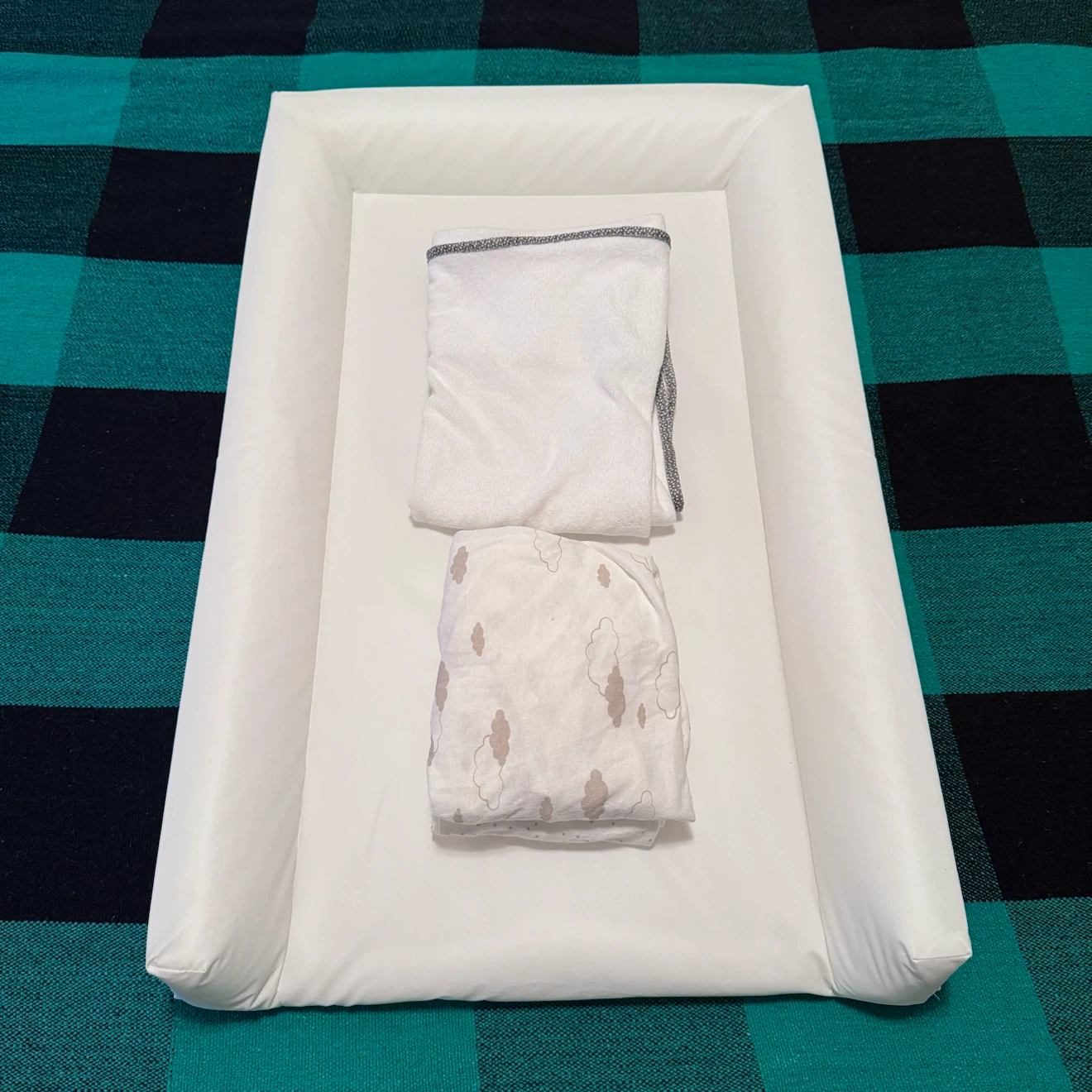 IKEA Vadra baby change table pad - photo 3
