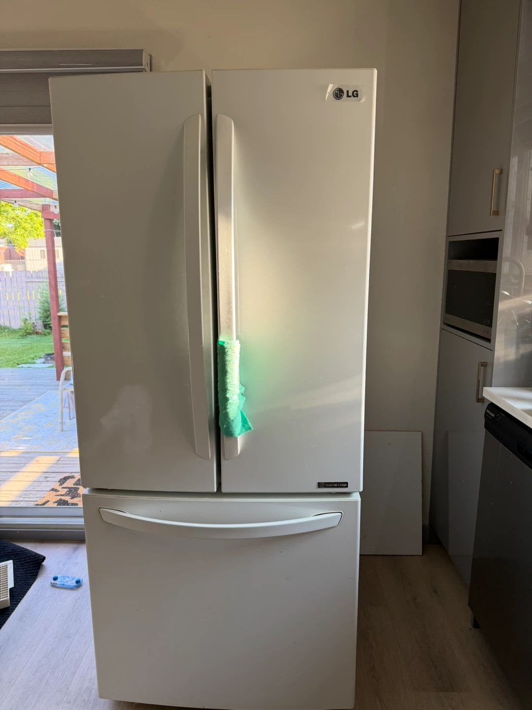 LG French Door Refrigerator - photo 2