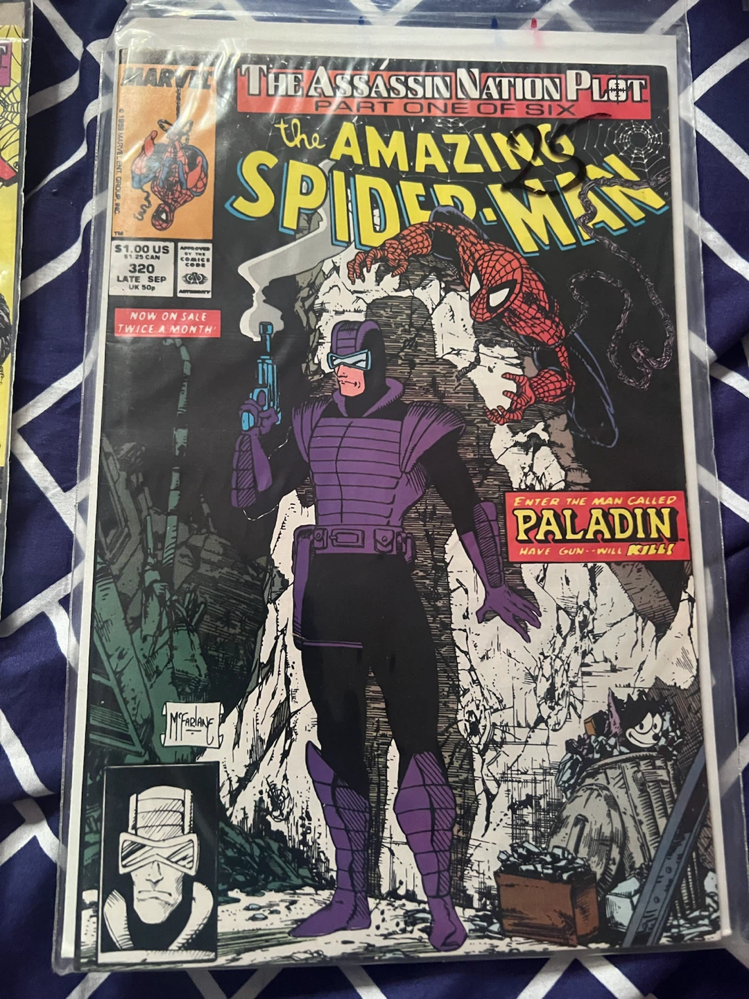 The Amazing Spider-Man Comic Books - Issues #320 & #322 - photo 2