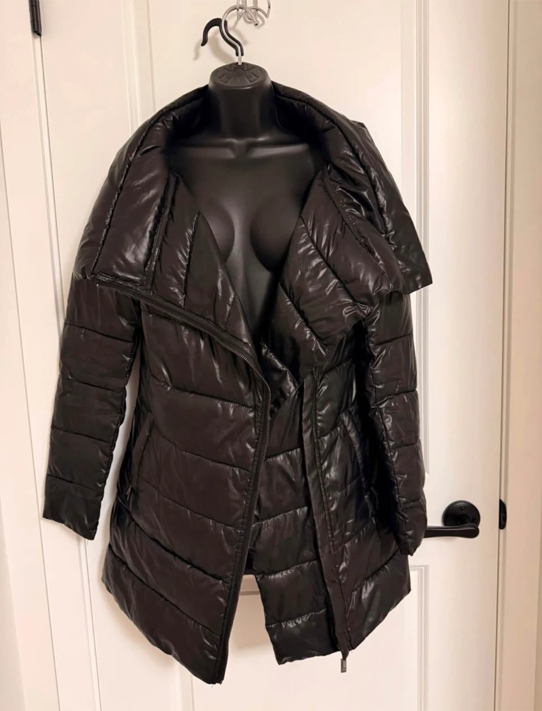 Le Chateau women fall jacket size S price firm - photo 3