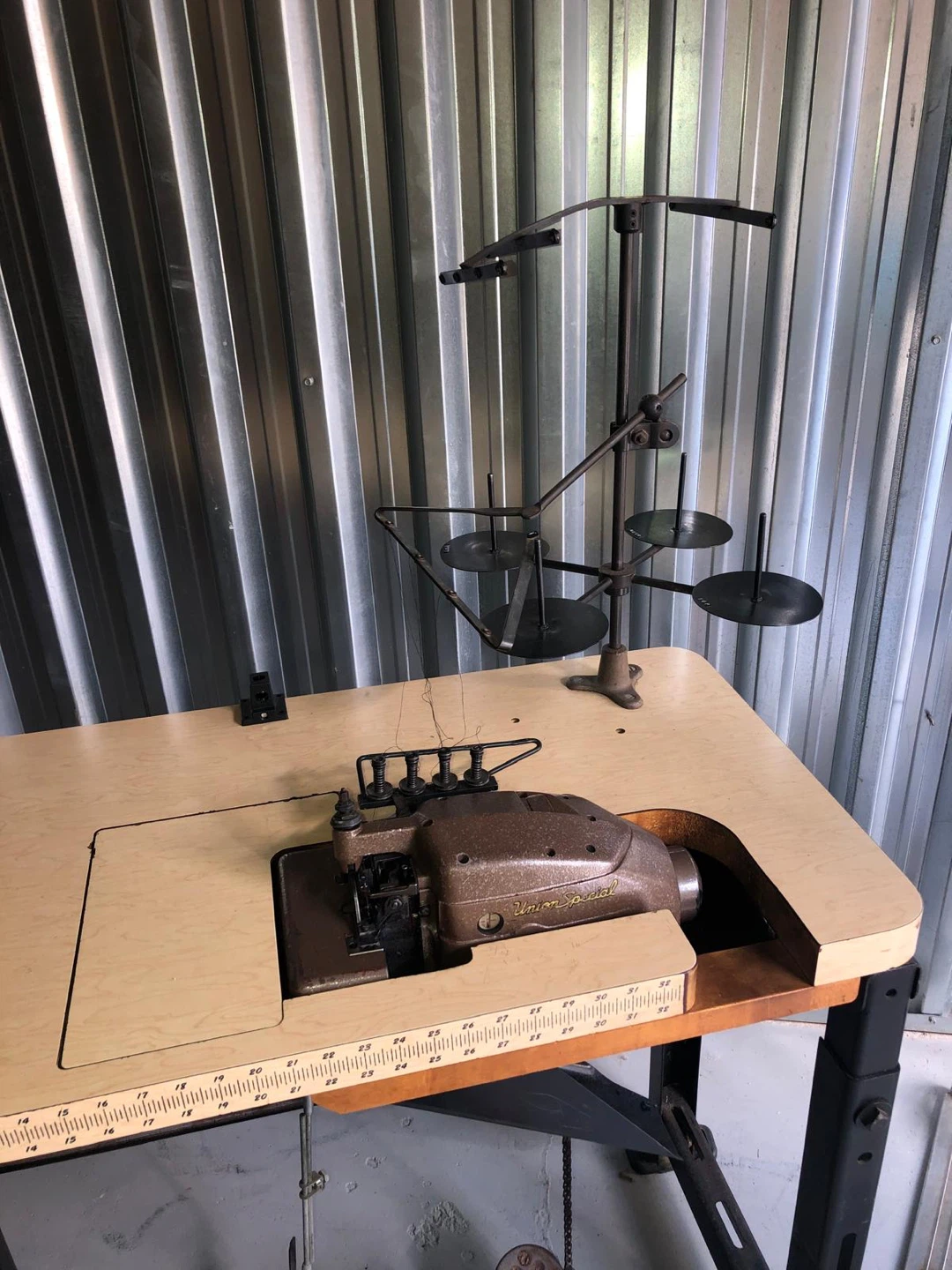 Juki sewing machine - photo 2