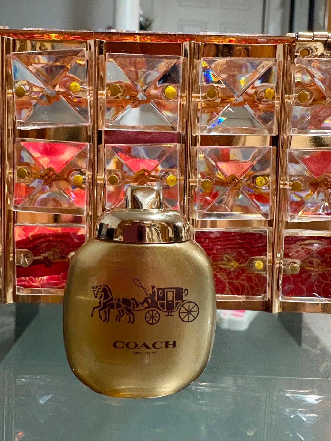 Coach New York Eau de Parfum in gold