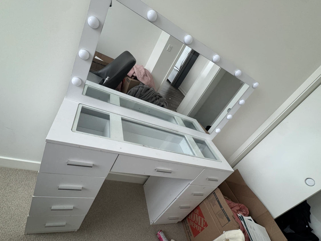 White Vanity Desk with Lights and Mirror