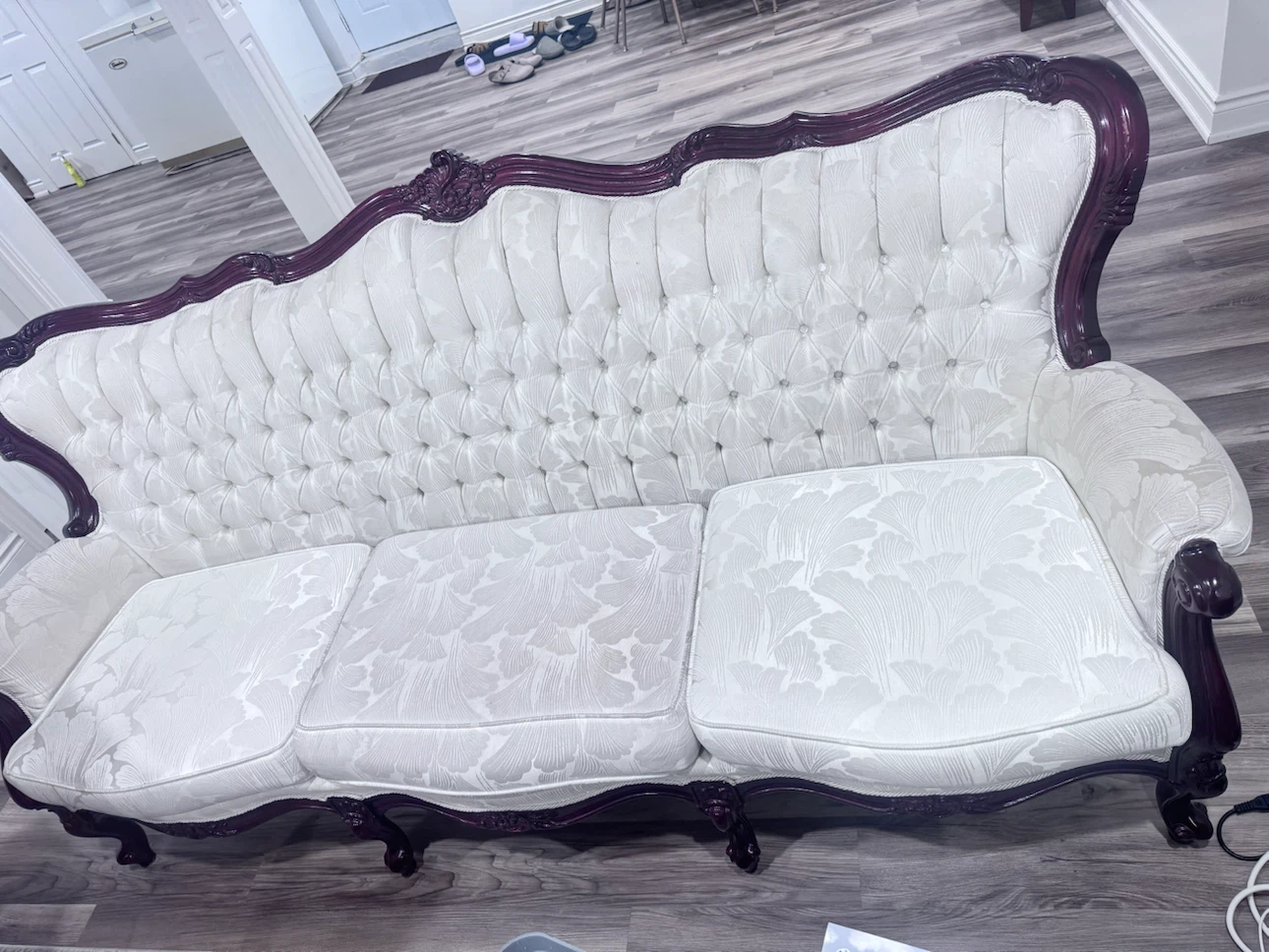Victorian Style Sofa - White Damask Upholstery - photo 5