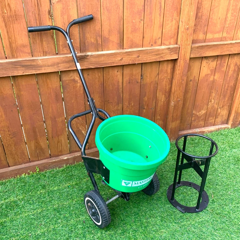 Broadcast Spreader Lawn Fertilizer Seed Yard MC CT 600C Cart