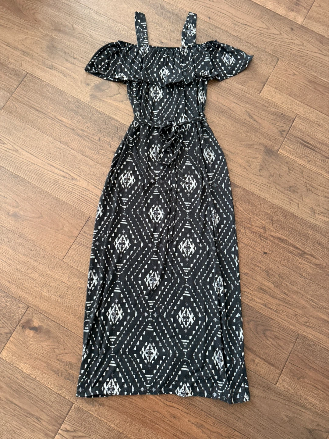 Flattering Off the Shoulder Geometric Maxi Dress Small - photo 2