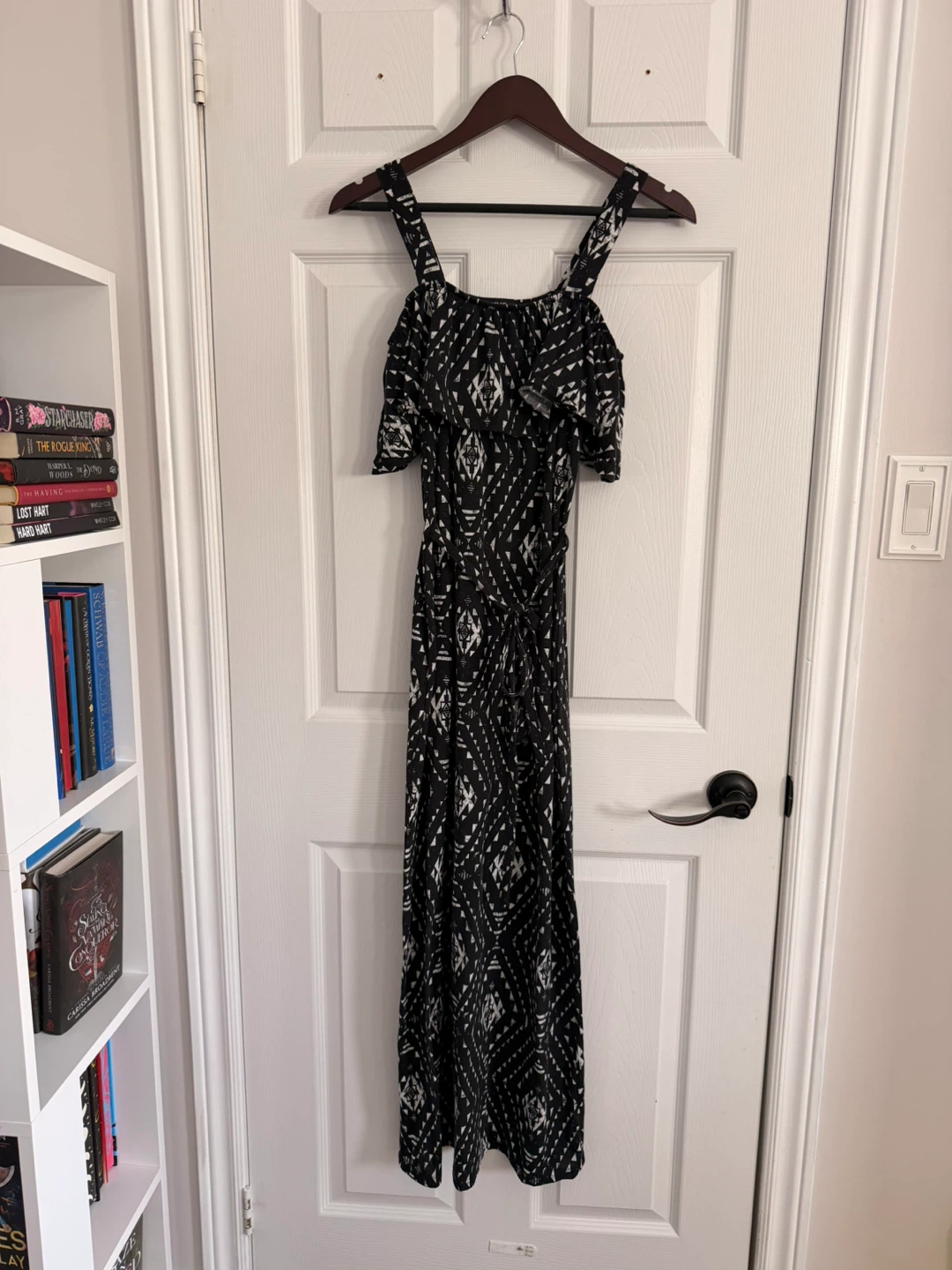 Flattering Off the Shoulder Geometric Maxi Dress Small - photo 3