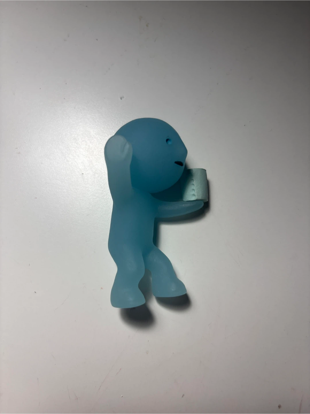 Smiski Toilet Paper Holder Figurine - photo 3