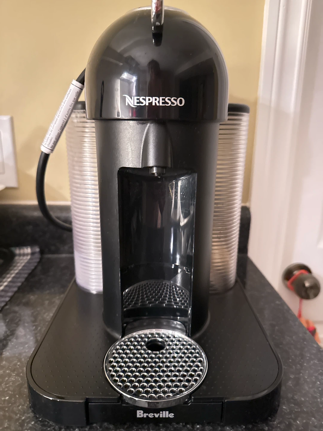 Nespresso Breville Coffee Machine Vertuo