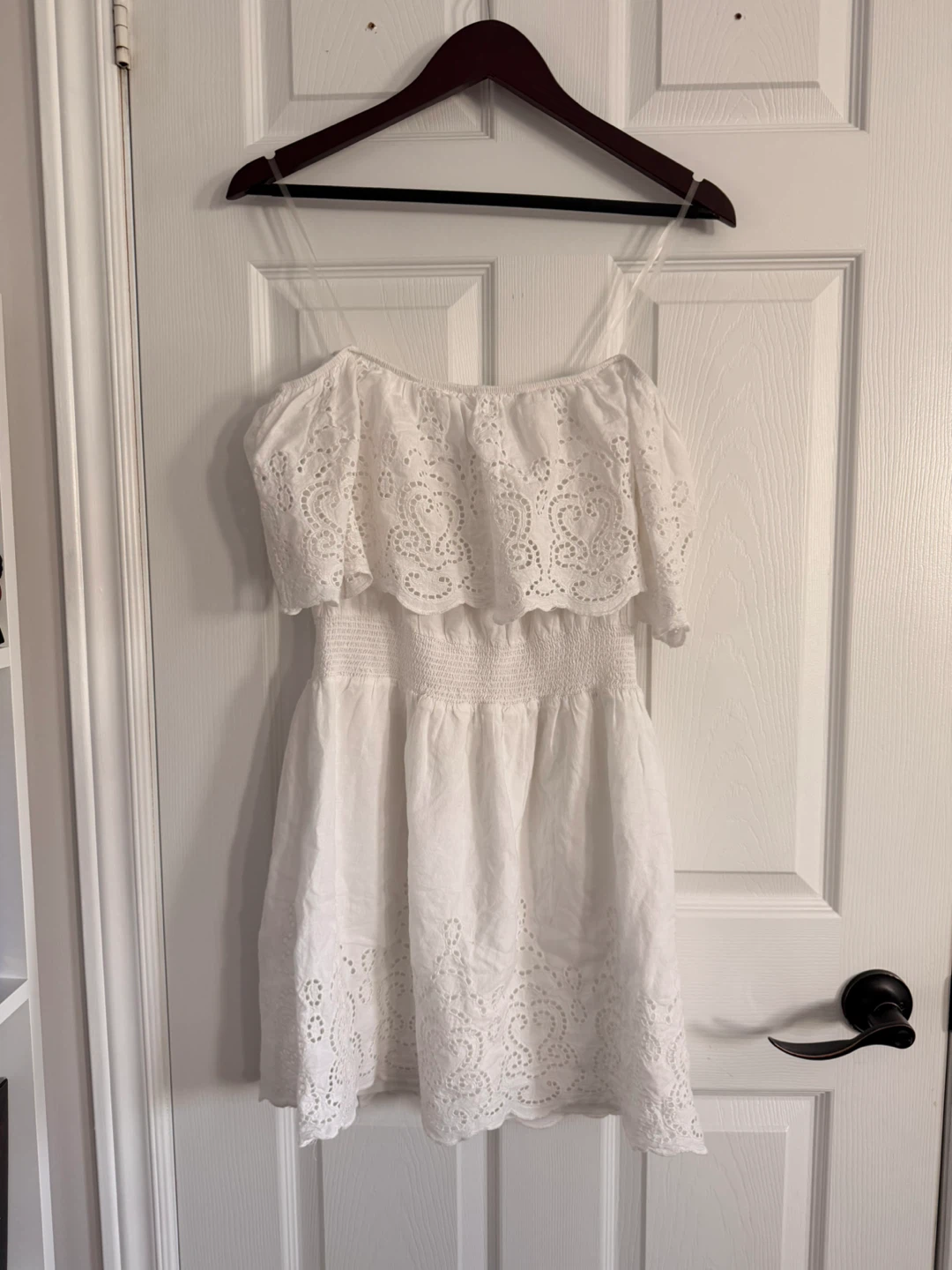 Super cute white eyelet off-the-shoulder mini dress - photo 3