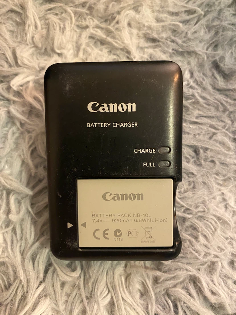 Canon Battery Charger CB-2L2C