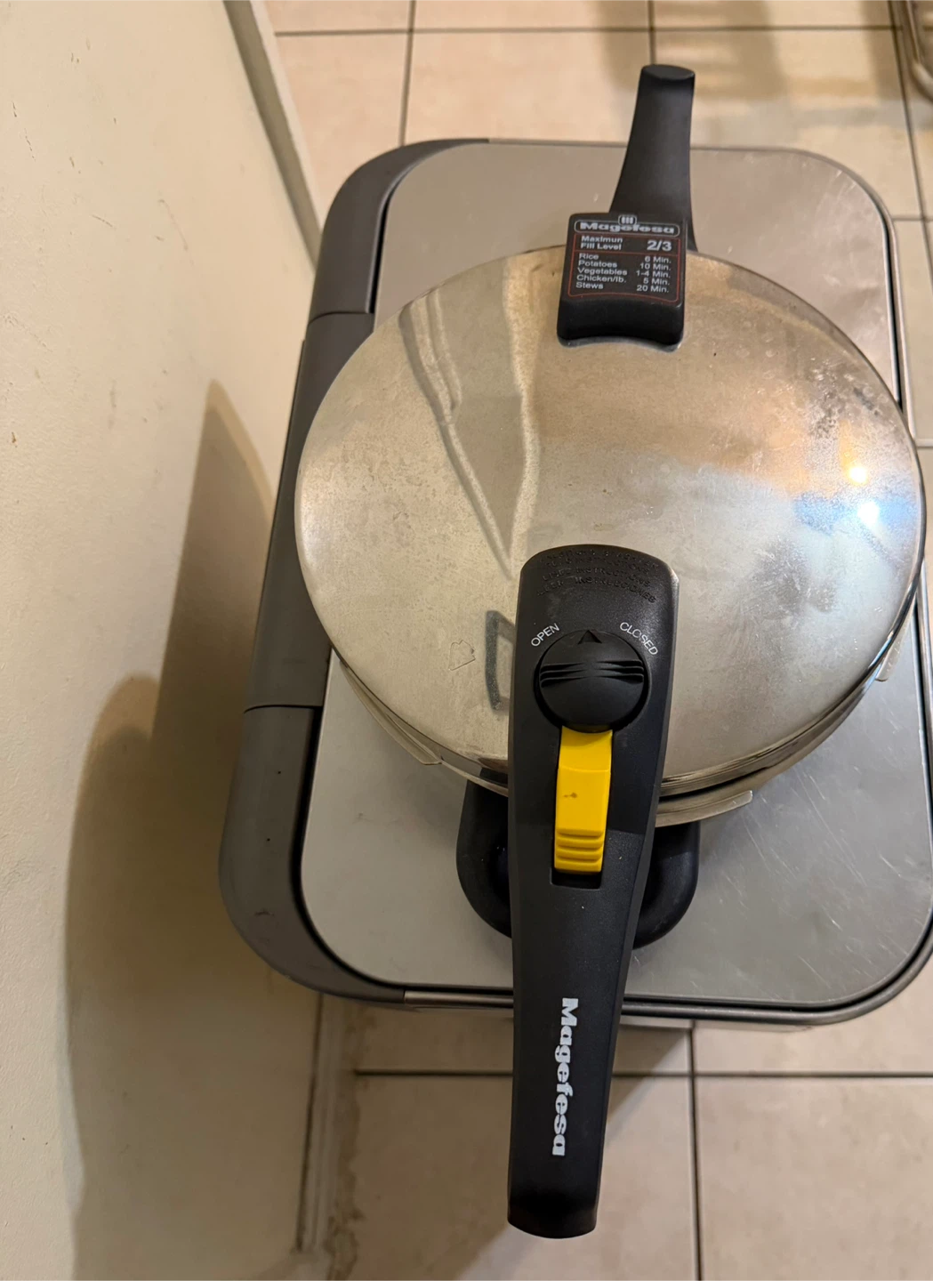 Magefesa Pressure Cooker