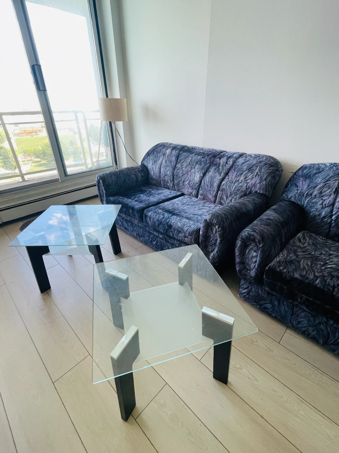 3 piece sofa set with 2 coffee tables - photo 3