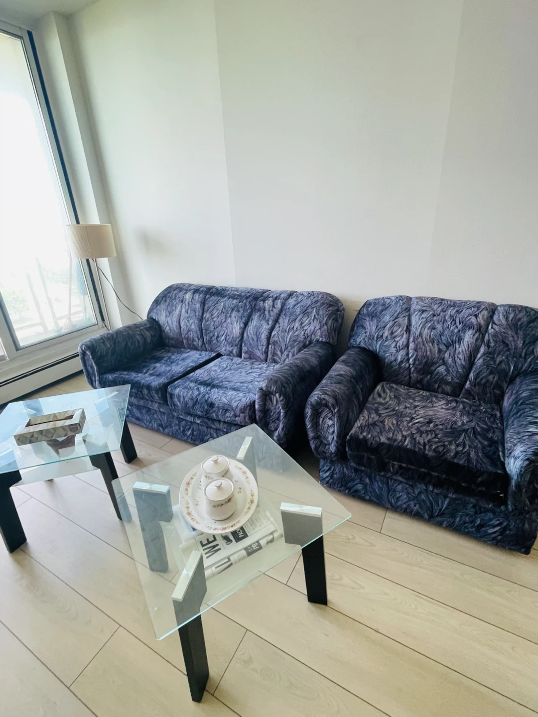 3 piece sofa set with 2 coffee tables - photo 4