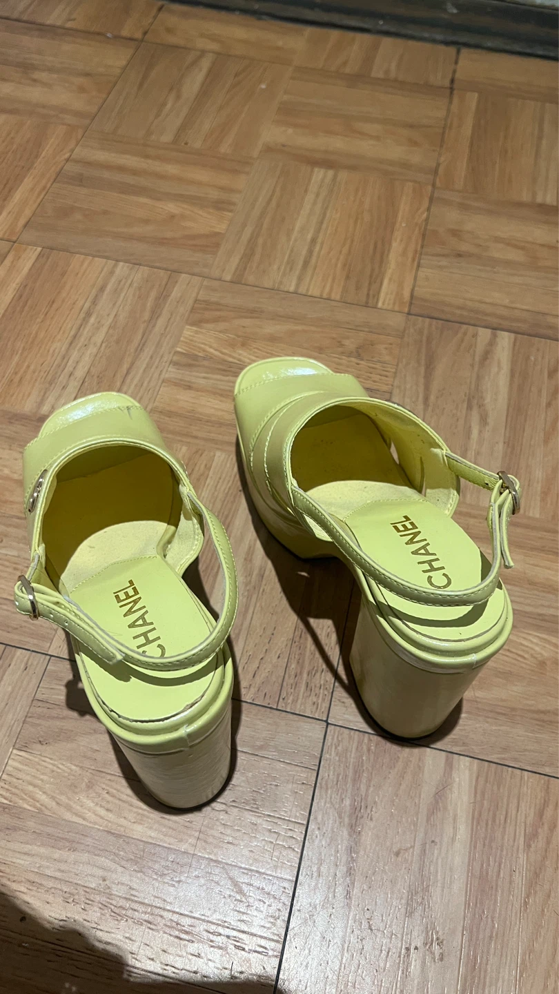CHANEL Platform Heels - photo 3