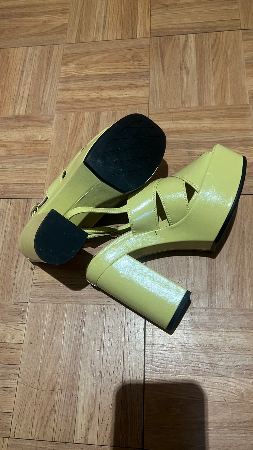 CHANEL Platform Heels - photo 4