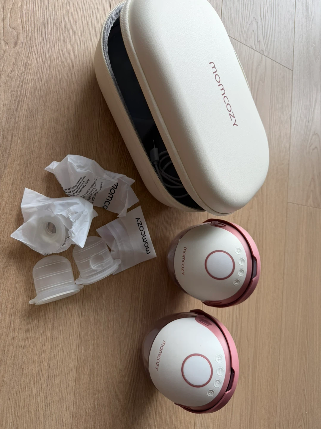 Momcozy Wearable Breast Pump